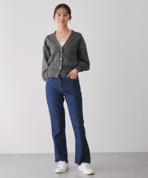 Jayro（ジャイロ）の「Vネックカーディガン（カーディガン/ボレロ・レディース・ブラック/チャコールグレー/オフホワイト/ダークブラウン・M）」の15枚目の写真