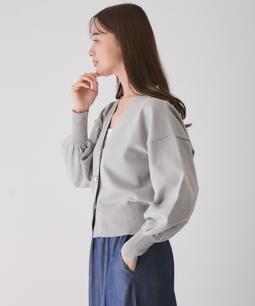 Jayro（ジャイロ）の「Vネックカーディガン（カーディガン/ボレロ・レディース・ブラック/チャコールグレー/オフホワイト/ダークブラウン・M）」の20枚目の写真