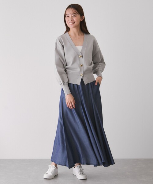 Jayro（ジャイロ）の「Vネックカーディガン（カーディガン/ボレロ・レディース・ブラック/チャコールグレー/オフホワイト/ダークブラウン・M）」の22枚目の写真