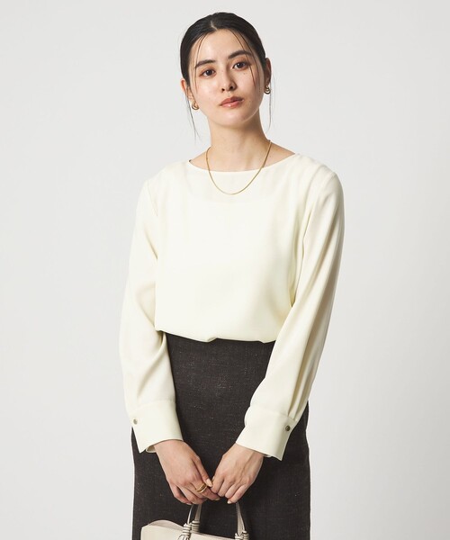 green label relaxing(グリーンレーベルリラクシング)の「クルーネック ブラウス(シャツ/ブラウス・レディース・オフホワイト/ネイビー・FREE)」の6枚目の写真