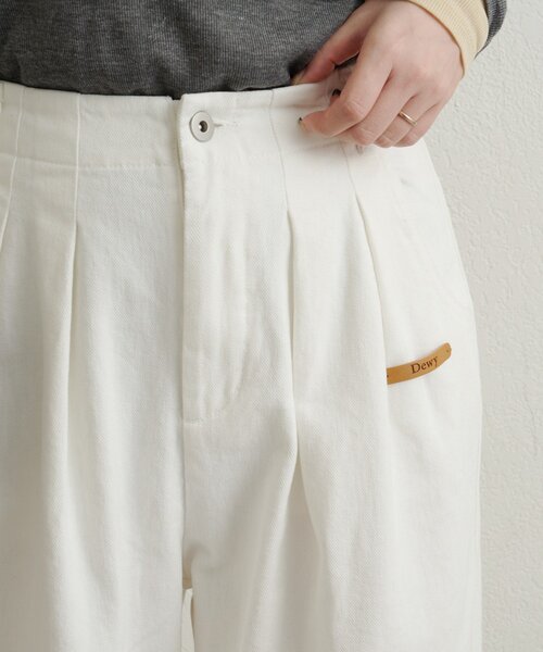 Omekashi（オメカシ）の「ダブルタックデニムパンツ（デニムパンツ・レディース・ブルー/オフホワイト・38/36）」の19枚目の写真