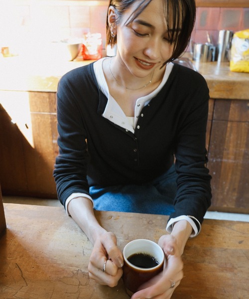 evernavy（エバーネイビー）の「テレコリブヘンリーネック長袖Tシャツ（Tシャツ/カットソー・レディース・ブラック/チョコ/グレー/ホワイト・M）」の3枚目の写真