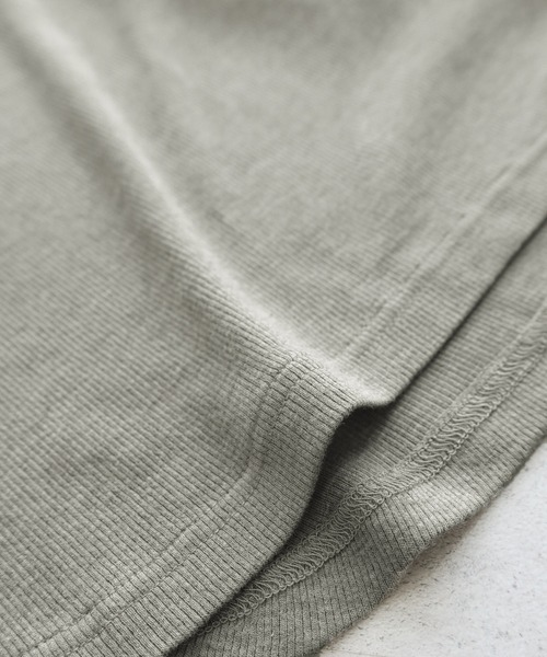 evernavy（エバーネイビー）の「テレコリブヘンリーネック長袖Tシャツ（Tシャツ/カットソー・レディース・ブラック/チョコ/グレー/ホワイト・M）」の22枚目の写真