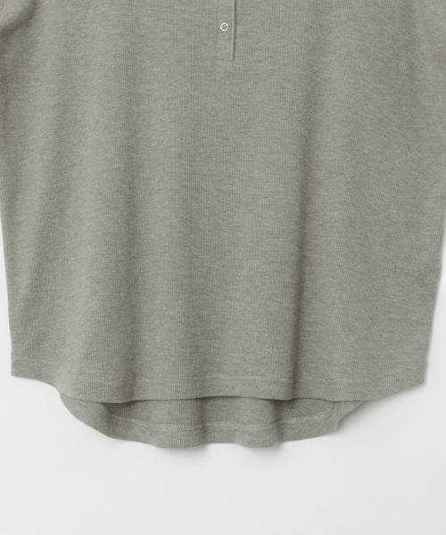 evernavy（エバーネイビー）の「テレコリブヘンリーネック長袖Tシャツ（Tシャツ/カットソー・レディース・ブラック/チョコ/グレー/ホワイト・M）」の19枚目の写真