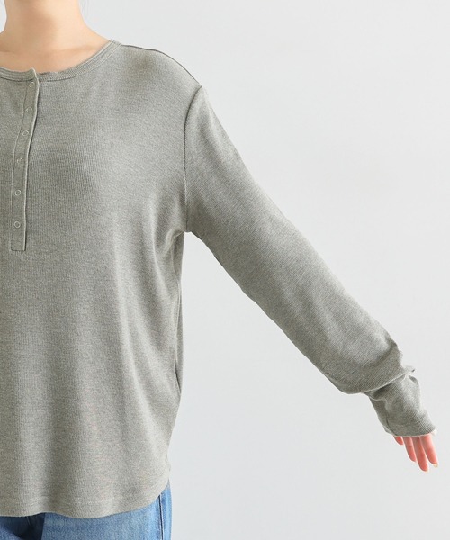 evernavy（エバーネイビー）の「テレコリブヘンリーネック長袖Tシャツ（Tシャツ/カットソー・レディース・ブラック/チョコ/グレー/ホワイト・M）」の10枚目の写真