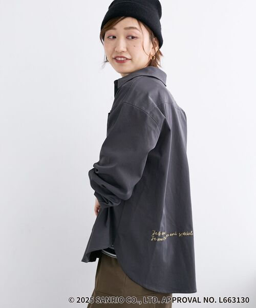 le.coeur blanc（ルクールブラン）の「【HELLO KITTY】レタリング刺繍オーバーシャツ（シャツ/ブラウス・レディース・チャコールグレー/ベージュ・38）」の17枚目の写真