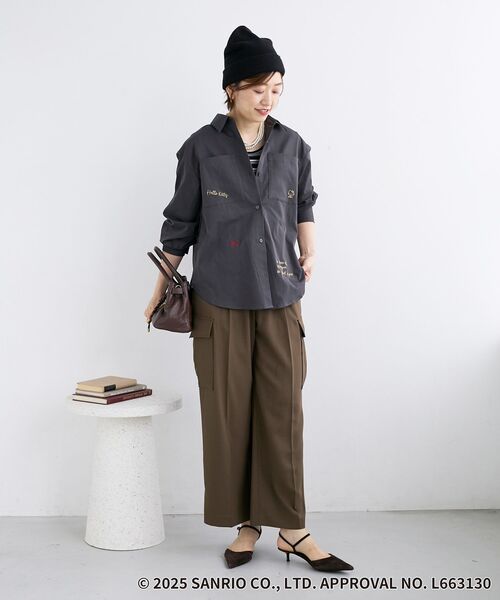 le.coeur blanc（ルクールブラン）の「【HELLO KITTY】レタリング刺繍オーバーシャツ（シャツ/ブラウス・レディース・チャコールグレー/ベージュ・38）」の20枚目の写真