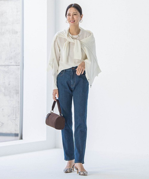 LAUTREAMONT(ロートレアモン)の「【WEB限定】ベーシックウールクルーネックニット≪洗える≫(ニット/セーター・レディース・レッド/ベージュ/ブルー/オフホワイト/ブラック・9号)」の16枚目の写真