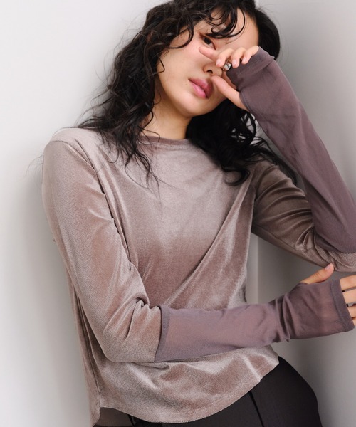 Shelly island(シェリーアイランド)の「シアーベロア袖切り替えロンT(Tシャツ/カットソー・レディース・ブラック/グレー/ホワイト・FREE)」の2枚目の写真