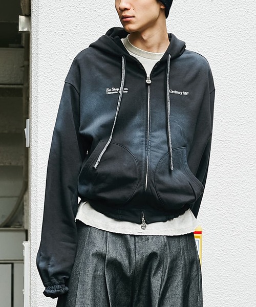 SHINYAKOZUKA（シンヤコヅカ）の「【SHINYAKOZUKA/シンヤコズカ】別注 ORDINARY OLD STYLE ZIP HOODIE（パーカー・メンズ・ホワイト/ブラック・S/M）」の2枚目の写真