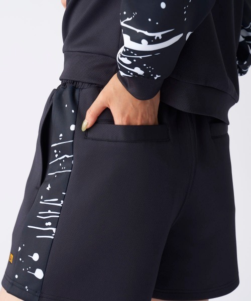 Loudmouth(ラウドマウス)の「【Loudmouth/ラウドマウス】レディースストレッチショートパンツ ゴルフ(その他パンツ・レディース・ホワイト/ブラック/ネイビー・LARGE/X-LARGE/MEDIUM)」の16枚目の写真