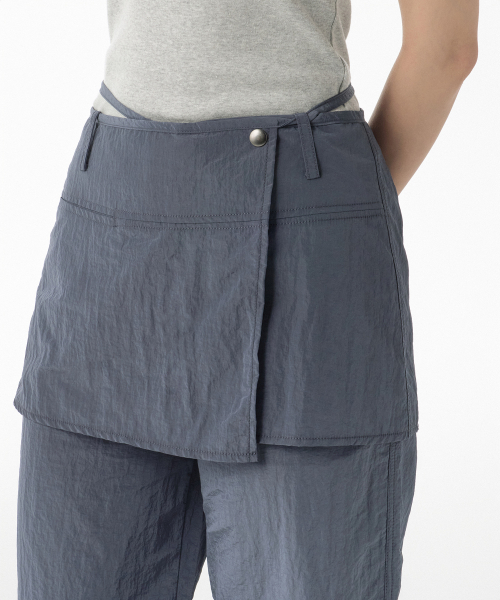 MUSINSA STANDARD WOMAN（ムシンサスタンダードウーマン）の「ウィメンズナイロンラップスカートパンツ[ブルーグレー]（その他パンツ・レディース・その他・30/24/25/26/27/28/29）」の5枚目の写真
