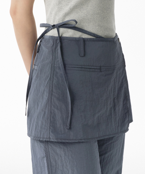 MUSINSA STANDARD WOMAN（ムシンサスタンダードウーマン）の「ウィメンズナイロンラップスカートパンツ[ブルーグレー]（その他パンツ・レディース・その他・30/24/25/26/27/28/29）」の4枚目の写真