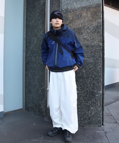 TRAVEL(トラベル)の「TR カーゴバルーンパンツ オフホワイト(スウェットパンツ・レディース・その他・SMALL/MEDIUM/LARGE)」の4枚目の写真