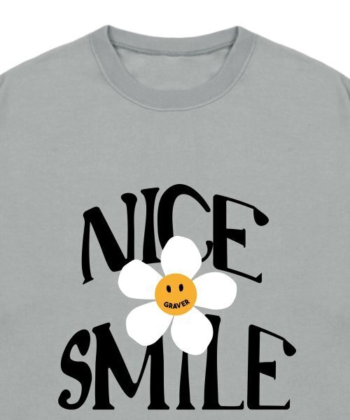 GRAVER（グレーバー）の「[ユニセックス]ナイススマイルロゴフラワー半袖Tシャツ_カーキグレー（Tシャツ/カットソー・レディース・カーキ・SMALL/MEDIUM/LARGE/X-LARGE）」の3枚目の写真