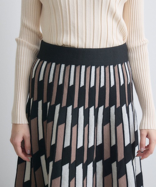 Paradise Picnic（パラダイスピクニック）の「幾何柄ニットスカート（スカート・レディース・ブラウン/グレー・FREE）」の11枚目の写真