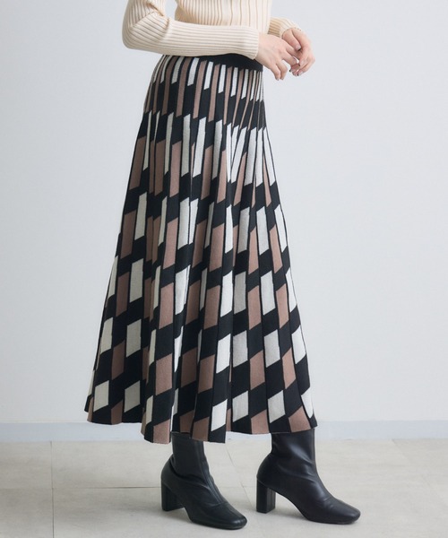 Paradise Picnic（パラダイスピクニック）の「幾何柄ニットスカート（スカート・レディース・ブラウン/グレー・FREE）」の9枚目の写真