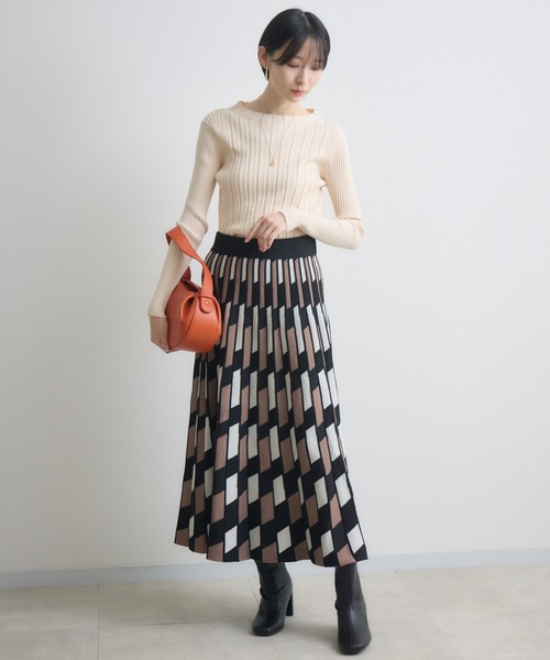 Paradise Picnic（パラダイスピクニック）の「幾何柄ニットスカート（スカート・レディース・ブラウン/グレー・FREE）」の4枚目の写真