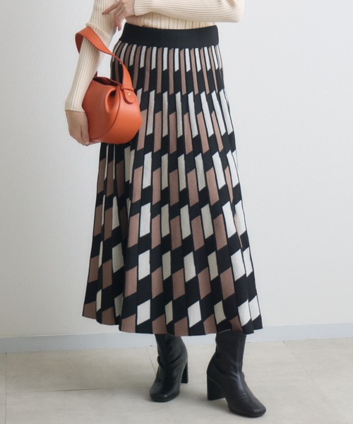 Paradise Picnic（パラダイスピクニック）の「幾何柄ニットスカート（スカート・レディース・ブラウン/グレー・FREE）」の7枚目の写真