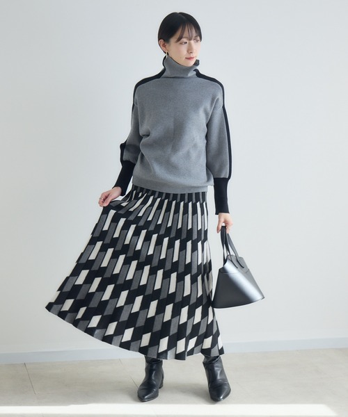Paradise Picnic（パラダイスピクニック）の「幾何柄ニットスカート（スカート・レディース・ブラウン/グレー・FREE）」の17枚目の写真