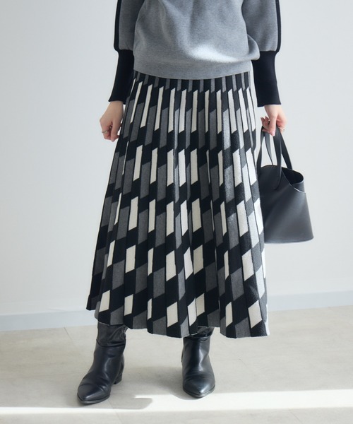 Paradise Picnic（パラダイスピクニック）の「幾何柄ニットスカート（スカート・レディース・ブラウン/グレー・FREE）」の18枚目の写真