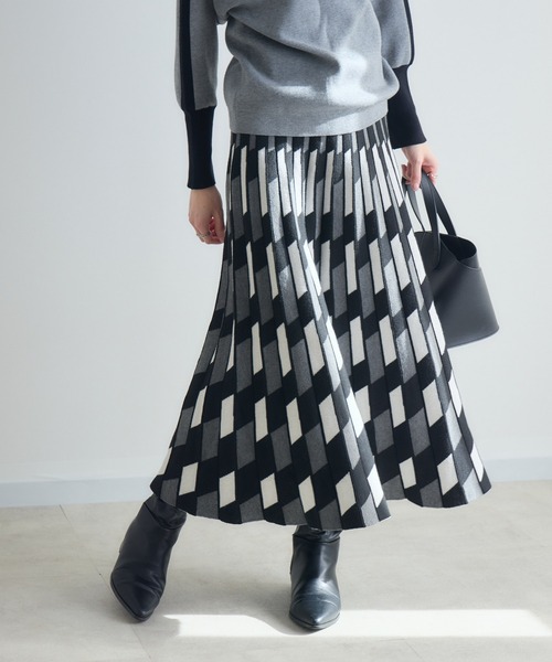 Paradise Picnic（パラダイスピクニック）の「幾何柄ニットスカート（スカート・レディース・ブラウン/グレー・FREE）」の19枚目の写真