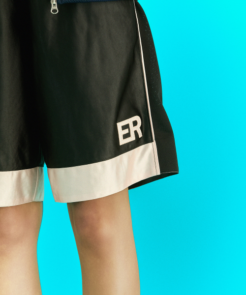 ERER（エルエル）の「[UN] Applique Basketball Pants Black（その他パンツ・レディース・ブラック・1/2/3）」の5枚目の写真