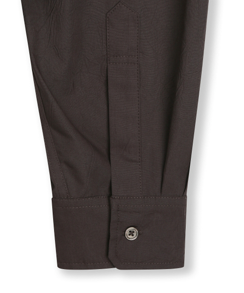 BESLOW(ビースロー)の「LOOSE FIT CREASE COTTON SHIRTS DARK BROWN(シャツ/ブラウス・メンズ・その他・SMALL/MEDIUM/LARGE/X-LARGE)」の5枚目の写真