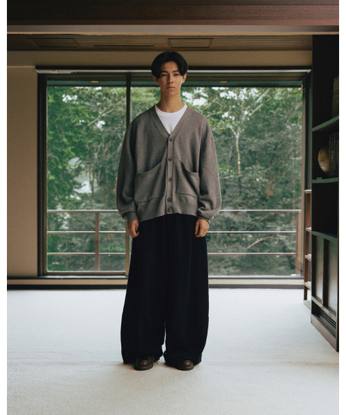 ANGLAN(アングラン)の「Lazy Pocket Cardigan - Grey(カーディガン/ボレロ・メンズ・その他・FREE)」の4枚目の写真