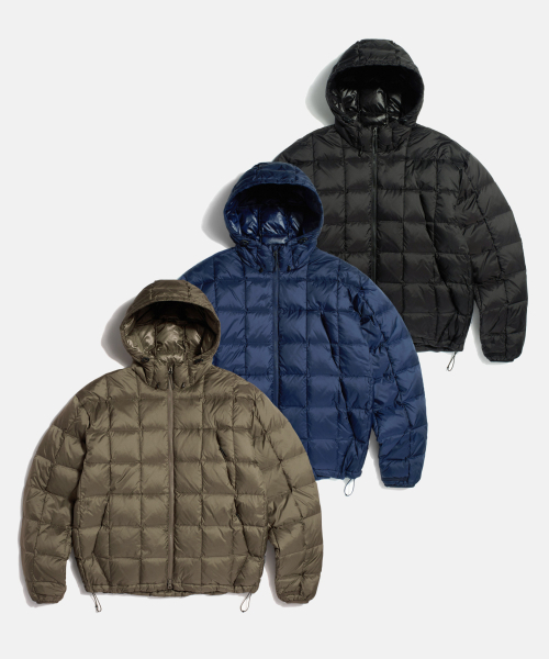 ESPIONAGE（エスピオナジ）の「Hooded Light Down Jacket Black（ダウンジャケット/コート・レディース・その他・MEDIUM/LARGE/X-LARGE）」の4枚目の写真
