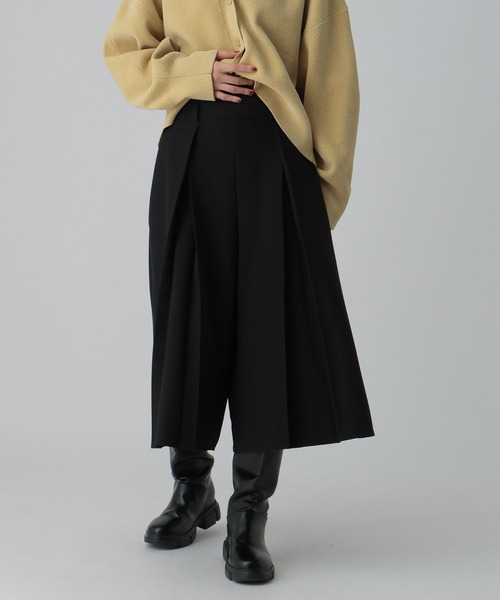 LEPSIM（レプシィム）の「タックハーフパンツ　621250（その他パンツ・レディース・ブラック/チャコールグレー・FREE）」の3枚目の写真