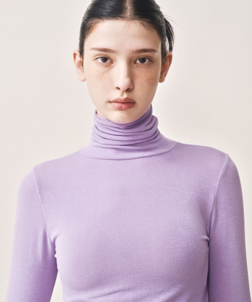 NICK&NICOLE（ニックアンドニコール）の「[ESSENTIAL] MINIMAL SLIM TURTLENECK TOP_PURPLE（Tシャツ/カットソー・レディース・その他・FREE）」の3枚目の写真