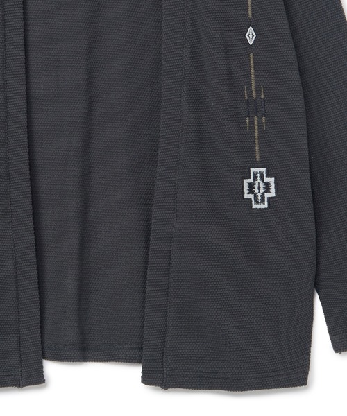 MEN'S BIGI（メンズビギ）の「【PENDLETON/ペンドルトン】別注 鹿の子刺繍カーディガン（カーディガン/ボレロ・メンズ・チャコールグレー・02/03）」の10枚目の写真