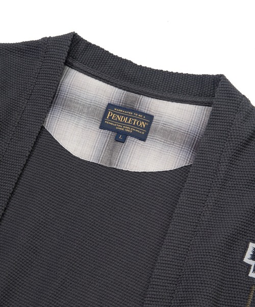 MEN'S BIGI（メンズビギ）の「【PENDLETON/ペンドルトン】別注 鹿の子刺繍カーディガン（カーディガン/ボレロ・メンズ・チャコールグレー・02/03）」の6枚目の写真