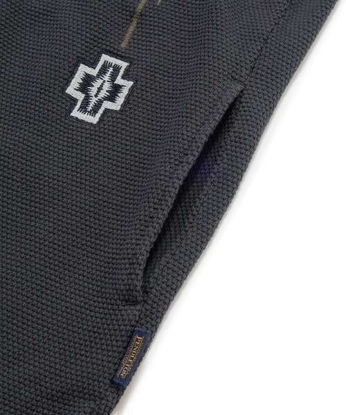 MEN'S BIGI（メンズビギ）の「【PENDLETON/ペンドルトン】別注 鹿の子刺繍カーディガン（カーディガン/ボレロ・メンズ・チャコールグレー・02/03）」の11枚目の写真