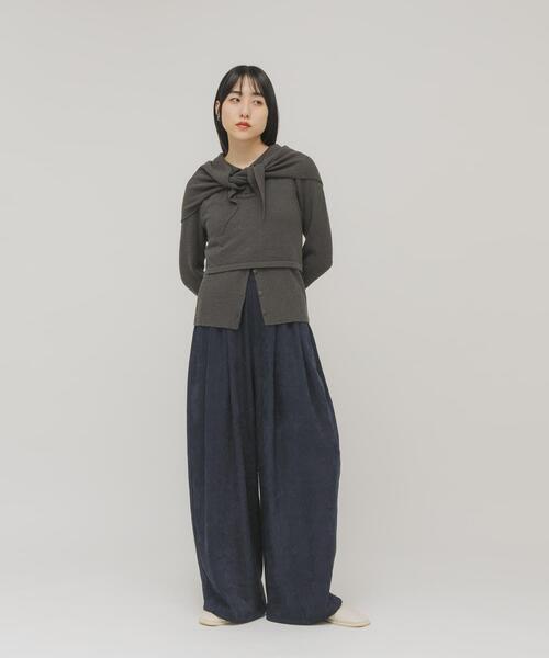 KBF(ケイビーエフ)の「『一部WEB限定カラー』ミニブークレレイヤードニットシャツ(ニット/セーター・レディース・チャコールグレー/ライトブルー/アイボリー/グリーン系その他・ONE)」の10枚目の写真