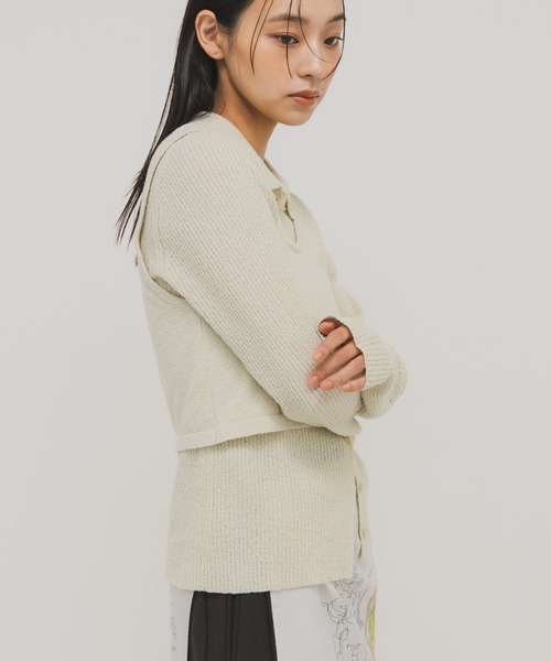 KBF(ケイビーエフ)の「『一部WEB限定カラー』ミニブークレレイヤードニットシャツ(ニット/セーター・レディース・チャコールグレー/ライトブルー/アイボリー/グリーン系その他・ONE)」の21枚目の写真