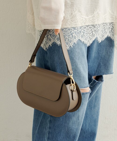 Omekashi（オメカシ）の「【MILLELA FIRENZE】オーバルデザインBAG（トートバッグ・レディース・モカ/ブラック・FREE）」の2枚目の写真