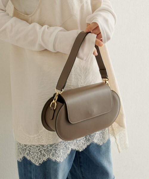 Omekashi（オメカシ）の「【MILLELA FIRENZE】オーバルデザインBAG（トートバッグ・レディース・モカ/ブラック・FREE）」の8枚目の写真