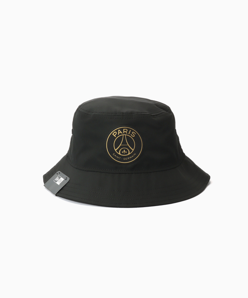 PARIS SAINT-GERMAIN（パリサンジェルマン）の「【NEW ERA / ニューエラ】BLKGLD BUCKET PSG 1492244 1（ハット・メンズ・ブラック・FREE）」の2枚目の写真