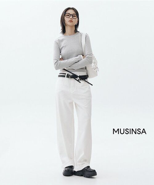 MUSINSA STANDARD WOMAN（ムシンサスタンダードウーマン）の「ウィメンズレイヤードヘムスリム長袖Tシャツ[ミディアムグレー/ホワイト]（Tシャツ/カットソー・レディース・その他・SMALL/MEDIUM/LARGE/X-SMALL）」の3枚目の写真