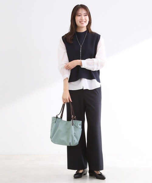 Reflect（リフレクト）の「【3WAY／しっかり収納／インナーバッグ入り／ショルダー付き】ナイロンバッグ（ショルダーバッグ・レディース・ネイビー/ブラウン系その他/サックスブルー・00）」の7枚目の写真