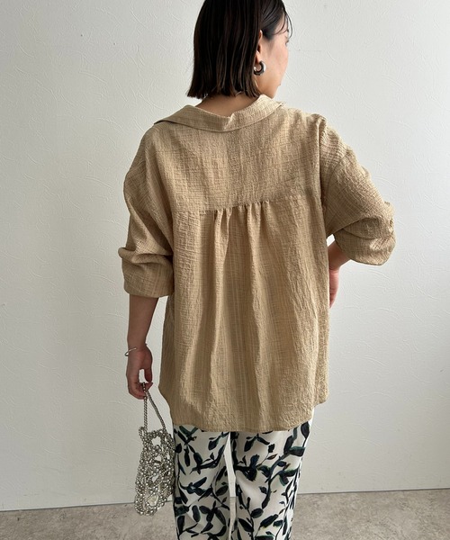 LHELBIE(レルビエ)の「ドロストスキッパーシャツ(シャツ/ブラウス・レディース・ブラック/ベージュ/オフホワイト・M)」の13枚目の写真