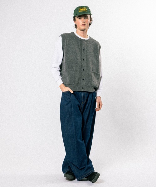 Elanque(エランク)の「short length knit vest / ショート丈ニットベスト(ニット/セーター・メンズ・チャコールグレー/ブルー系その他・MEDIUM/LARGE)」の8枚目の写真