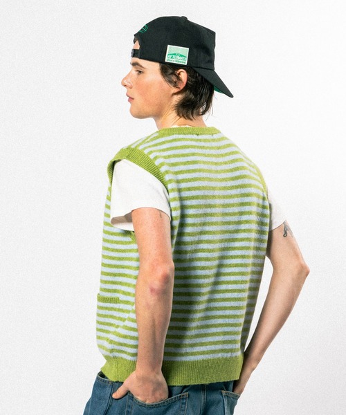 Elanque(エランク)の「short length knit vest / ショート丈ニットベスト(ニット/セーター・メンズ・チャコールグレー/ブルー系その他・MEDIUM/LARGE)」の21枚目の写真