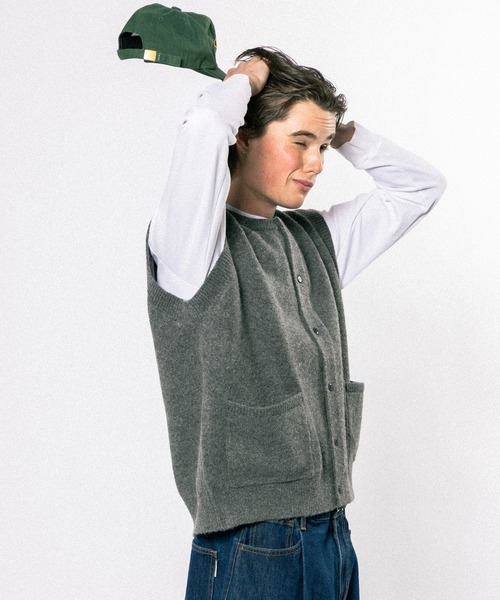 Elanque(エランク)の「short length knit vest / ショート丈ニットベスト(ニット/セーター・メンズ・チャコールグレー/ブルー系その他・MEDIUM/LARGE)」の3枚目の写真
