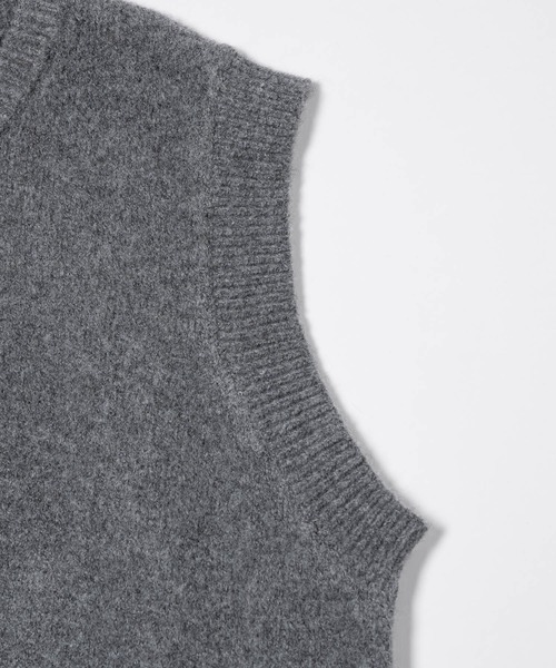 Elanque(エランク)の「short length knit vest / ショート丈ニットベスト(ニット/セーター・メンズ・チャコールグレー/ブルー系その他・MEDIUM/LARGE)」の15枚目の写真