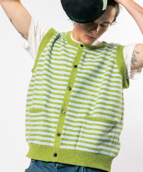 Elanque(エランク)の「short length knit vest / ショート丈ニットベスト(ニット/セーター・メンズ・チャコールグレー/ブルー系その他・MEDIUM/LARGE)」の20枚目の写真