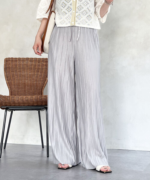 un dix cors(アンディコール)の「ラメ変形プリーツパンツ(その他パンツ・レディース・ライトグレー・FREE)」の1枚目の写真