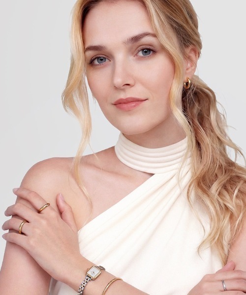 Daniel Wellington(ダニエルウェリントン)の「Classic Arch Earrings ローズゴールド/ゴールド/シルバー(ピアス(両耳用)・レディース・イエローゴールド/ピンクゴールド・9/12)」の16枚目の写真